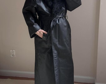 Manteau de fourrure en cuir noir femme manteau en cuir véritable avec col en fourrure manteau long ceinturé vintage des années 90 manteau d'hiver de luxe minimaliste