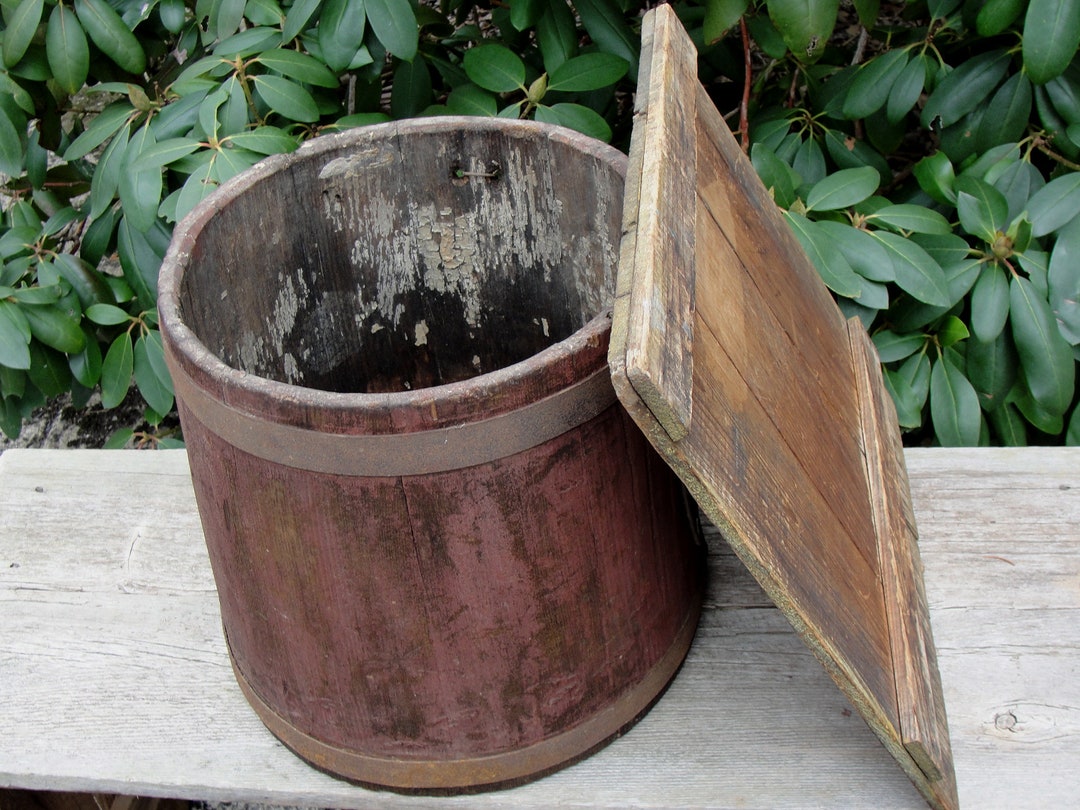 Antique Wooden Maple Syrup Sap Bucket Pail With Lid, Old Red Paint