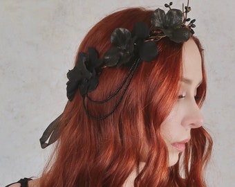 Black flower crown, medieval headpiece, gothic wedding, black twig crown, gothic floral hair wreath, goth bride, woodland circlet Persephone