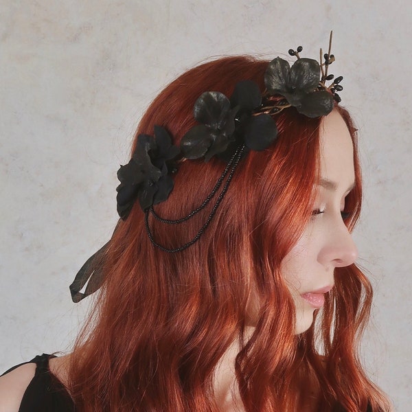 Black flower crown, medieval headpiece, gothic wedding, black twig crown, gothic floral hair wreath, goth bride, woodland circlet Persephone