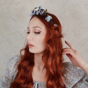 Rustic spring twig crown, woodland blue floral headband, blue flower hair vine, branch headpiece, spring hair accessories, navy pip crown image 5