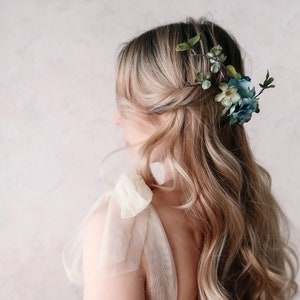 Woodland blue flower comb, teal floral half crown, bridal headpiece, fairytale wedding, boho bride crown, hair garland, twig head piece image 3