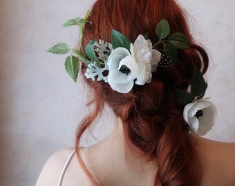 Imogen - white flower hair pins, floral hair vines, poppies, leafy hair clips, bridal hair pin set, bohemian hair accessories, whimsical