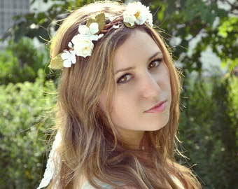 White rose wedding crown, white flower crown, floral head piece, forest crown, wedding hair accessories - Into the woods