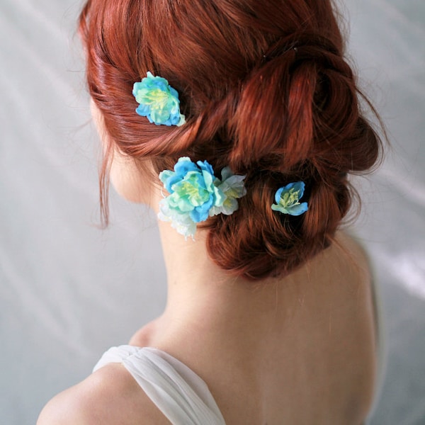 Teal flower hair pins, blue flower clips, turquoise floral bobby pins, hair clip set, hair accessories, flower hair pins, floral hair clips