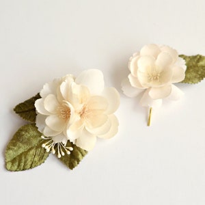 Bridal hair pin set, cream flower clips, ivory hair clips, wedding bobby pins, floral clips, wedding hair accessory, vintage inspired clips image 1