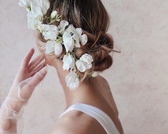 Odette - whimsical white floral headpiece, bridal flower comb, shabby chic wedding head piece, garden party hair accessories, statement clip