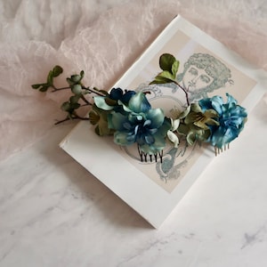 Woodland blue flower comb, teal floral half crown, bridal headpiece, fairytale wedding, boho bride crown, hair garland, twig head piece image 6