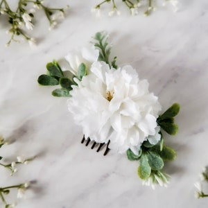 White bridal hair comb, white flower greenery comb, foliage babys breath comb, wedding hair piece, eucalyptus head piece, garden wedding image 2