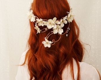 Tocado de boda de marfil, corona de flores de marfil, corona de pelo, corona nupcial, accesorios de boda, accesorio para el cabello de jardines de fantasía - Diana