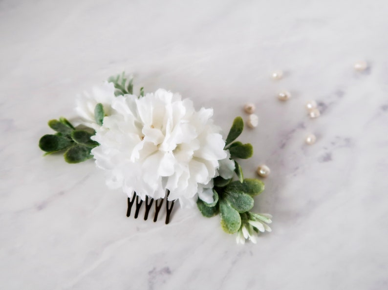 White bridal hair comb, white flower greenery comb, foliage babys breath comb, wedding hair piece, eucalyptus head piece, garden wedding image 5