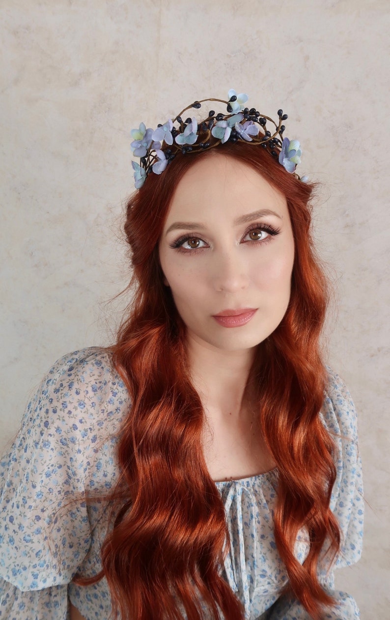 Rustic spring twig crown, woodland blue floral headband, blue flower hair vine, branch headpiece, spring hair accessories, navy pip crown image 8