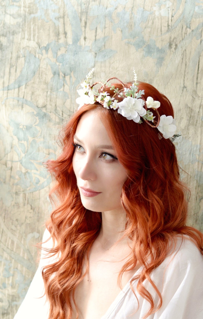 Woodland bridal hair wreath, white flower crown, floral wedding headpiece, flower circlet, hair accessories image 1