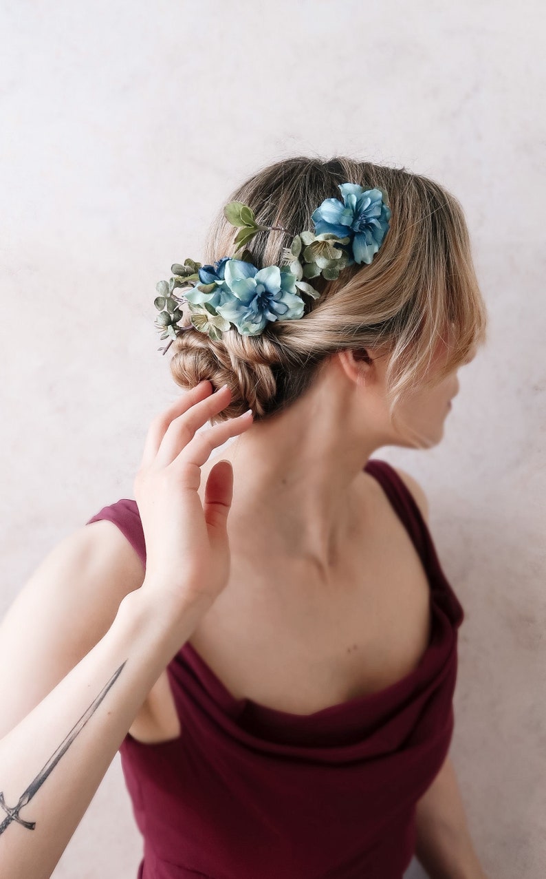 Woodland blue flower comb, teal floral half crown, bridal headpiece, fairytale wedding, boho bride crown, hair garland, twig head piece image 2