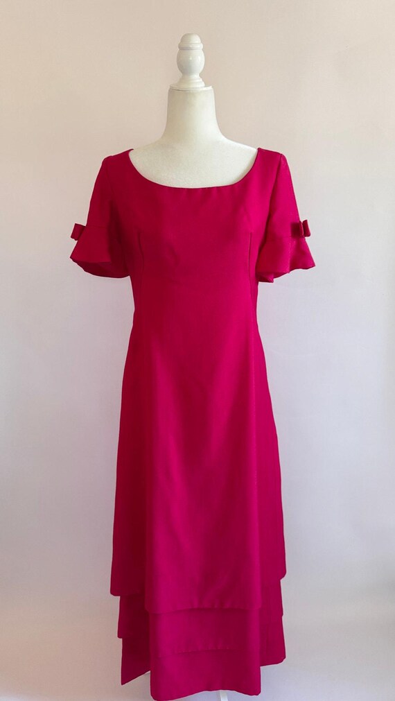 saks fifth avenue ladies dresses Saks Fifth Avenue Metallic Lace Dress Moore Vintage Archive