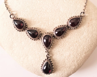 Collar babero bohemio antiguo con granate, plata de ley 925