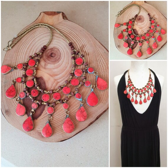 Antique Coral Stone Gold Beaded Statement Bib. Cor