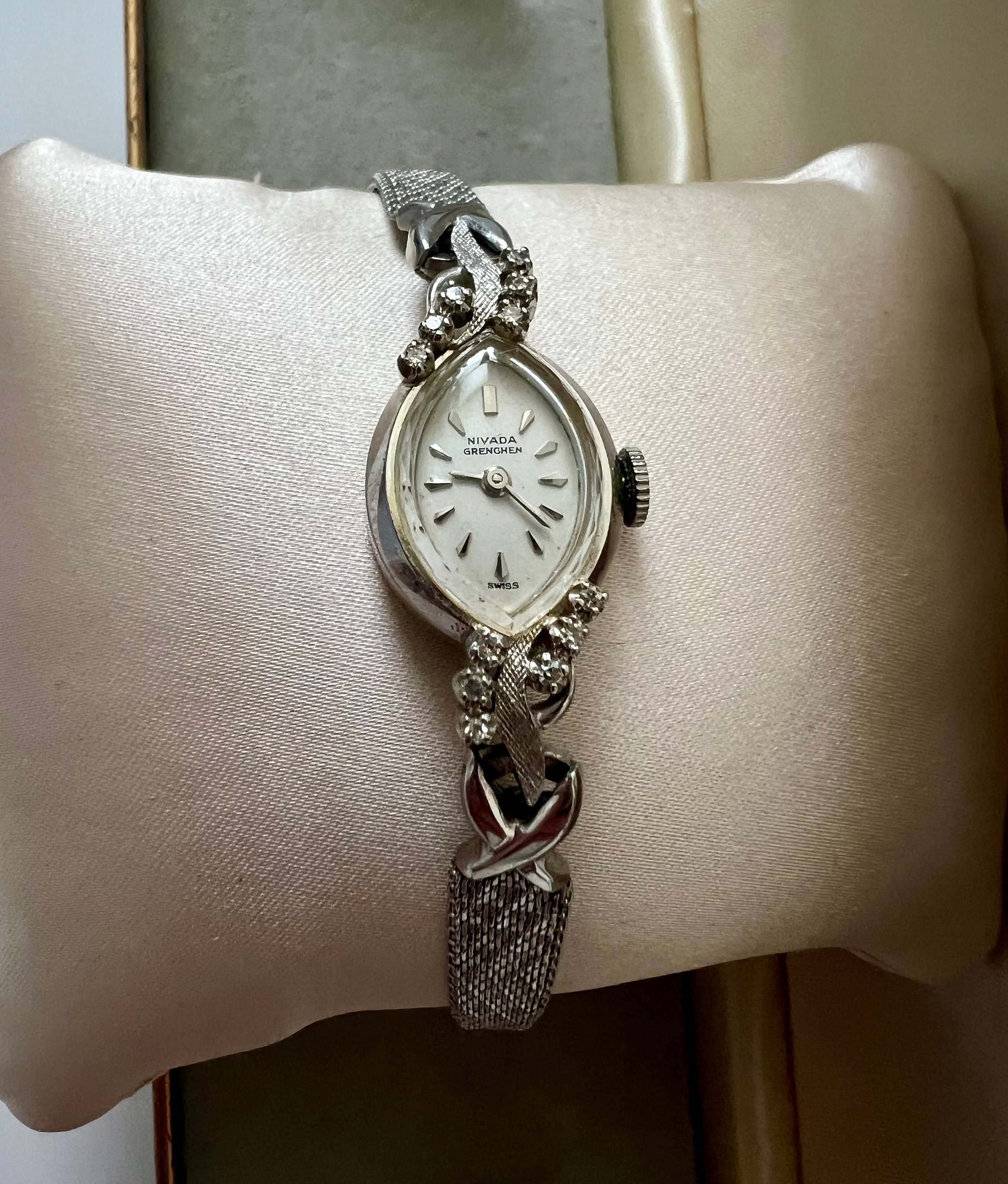 Swiss Made Croton 14k Nivada Gretchen White Gold Diamonds Ladies