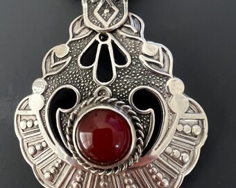 Egyptian Sterling Silver Rust Carnelian Fan Style Pendant / Carnelian Sterling  Carnelian Pendant / Egypt Amulet Cleopatra Style Magical