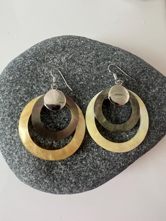 Disc Shell Hoop Statement Earrings Large. Pretty … - image 4