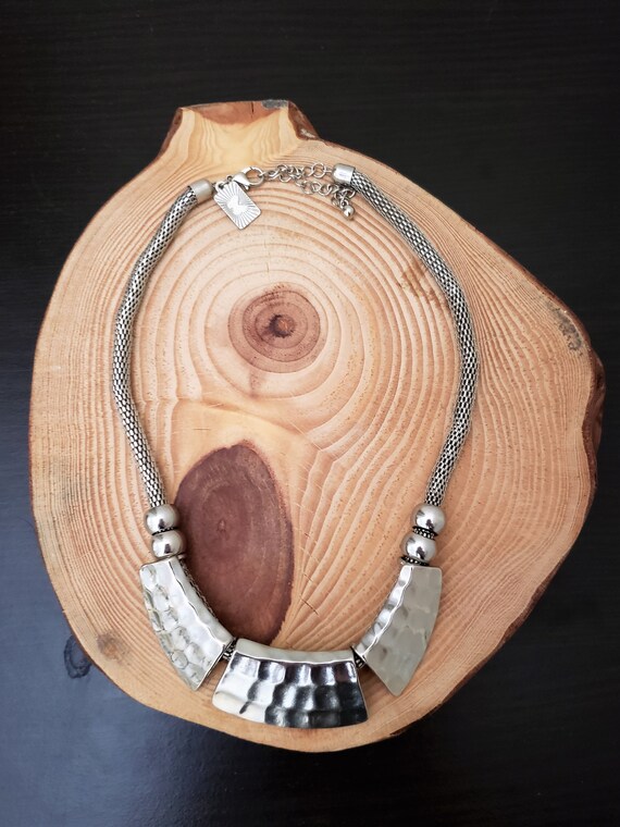 Silver Hammered Bib Necklace. Hammered Silver Tone