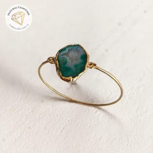 Verdant Glow Bangle - Green Solar Agate Gemstone Bracelet, Gold-Plated Brass, Natural Stone Jewelry, Druzy Bracelet, Unique Gift for Her