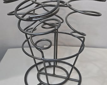Gray Metal Spiral Wrought Iron 5 Bottle Table Top Floor 12in Wine Rack Holder