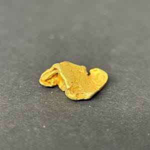 ALASKAN GOLD NUGGET| Natural Gold Nugget| Authentic Alaska Natural Gold Nugget| 0.669 Grams Of Pure Raw Gold| Rare Collector&#39;s Piece Or Gift