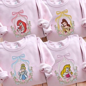 Cartoon Princess Embroidered Sweatshirt, Magic Kingdom Embroidered Jumper, Princess Icon Embroidered Sweaters, Girl Trip Shirt