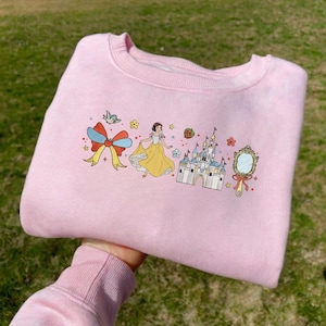 Prinzessin besticktes Sweatshirt, Magic Kingdom bestickter Pullover, Prinzessin Icon bestickter Pullover, Mädchen Reise Shirt
