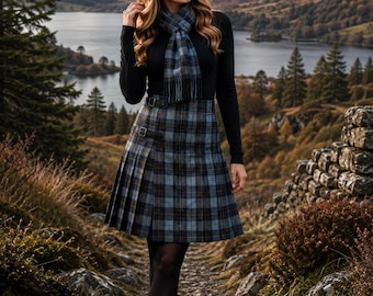 Kilt écossais en tartan pour femme avec foulard assorti, jupe de 51 cm (20 pouces), disponible dans plus de 50 tartans.