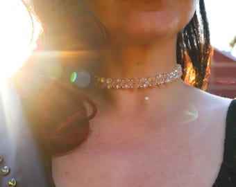 Crystal choker shiny, shiny bead choker, shining choker, iridescent choker, versicolored choker, multicolored shine necklace, sun reflecting