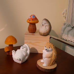 Handmade Wooden Hedgehog Figurine, Mini Hedgehog, Bookshelf Decor, Hand Crafted Hedgehog, Gift for Her, Artisan Animal Decor