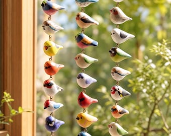 Hölzerne Vogelverzierung - Handgeschnitzte hängende Vogelschnur - Housewarming Geschenk für Vogelliebhaber - Vertikale Fensterwanddekoration