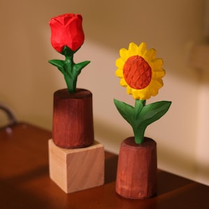 Handmade Wooden Flower Figurine, Rose, Sunflower, Nature-Inspired Desk Decor, Home Ornament, Unique Gift for Her, Mother&#39;s Day Gift