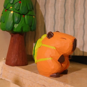Hand Made Wooden Capybara, Unique Capybara Ornament, Hand Craft Wood Art, Mother&#39;s Day Gift ,Hand-Carved Figurine, Eco-Friendly Decor
