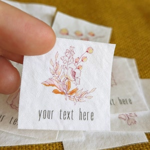 Blumen Nähen Etiketten weiße Baumwollschilder mit personalisiertem Text und zarten Aquarell Blumen bedruckt, 15er Set Bild 3