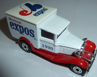 Montreal Expos 1990 Matchbox White Rose MLB Diecast Ford Model A Truck 1/64 Scale Vintage Toy Car Loose