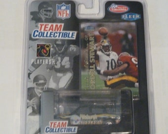 Pittsburgh Steelers 1999 Fleer White Rose Collectibles NFL Diecast GMC Yukon Featuring Kordell Stewart Trading Card