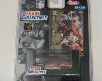 Atlanta Falcons 1999 Fleer White Rose Collectibles NFL Diecast GMC Yukon Featuring Chris Chandler Trading Card