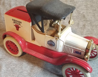 Chicago Bulls ERTL Coin Bank - Ford Model Truck Vintage Collectible Diecast Car - Good Used Condition - NBA Licensed Official Product