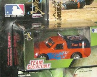 New York Mets 1999 White Rose MLB Diecast 1:64 Scale Ford F-150 Truck with Mike Piazza Fleer Card Baseball Collectible