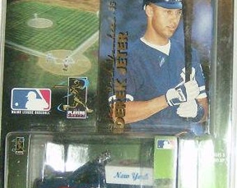 Derek Jeter New York Yankees 1999 White Rose MLB Diecast 1:64 Scale Ford F-150 Truck with Jeter Fleer Card Baseball Collectible…