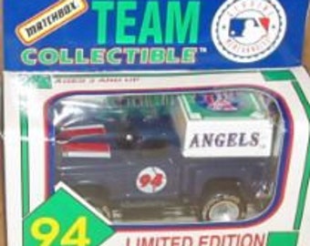 LA California Angels 1994 Ford F150 Pickup Truck 1/64 Scale Diecast Car MLB Collectible Truck Baseball Team Vintage Toy New in Package