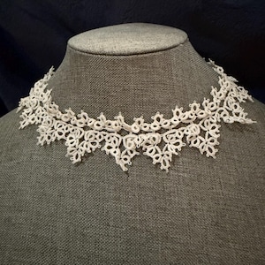 White and gold Tatted Necklace