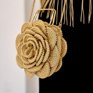 Gewebte Rose Tasche, Häkeltasche mit Blumenmuster, Handgemachte Häkeltasche, Kleine Häkeltasche, Geschenk für Frauen