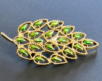 Vintage Signed Gerry&#39;s Gold and Green Leaf Brooch Pin