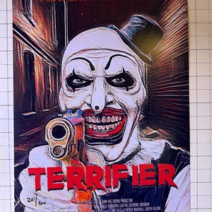 Impressão artística estilo pôster de filme Terrifier 13”x19” 200/300