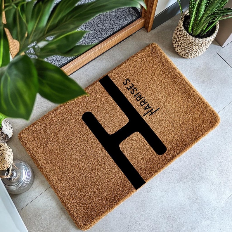 Monogram Doormat | Personalized Welcome Mat | Elegant Custom Initial Rug | Family Monogram Doormat | Housewarming Gift | Single Initial Mat