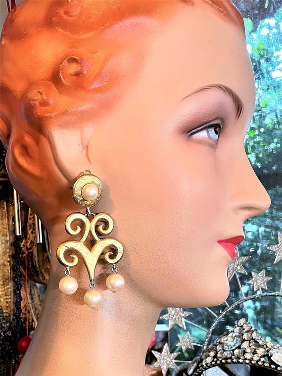 Vintage Matte Gold & Faux Pearl Chandelier Earring